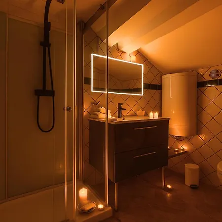 Luxe Appart'Hotel Le Roitelet - Tullins Hypercentre - Parking Gratuit Exterior photo
