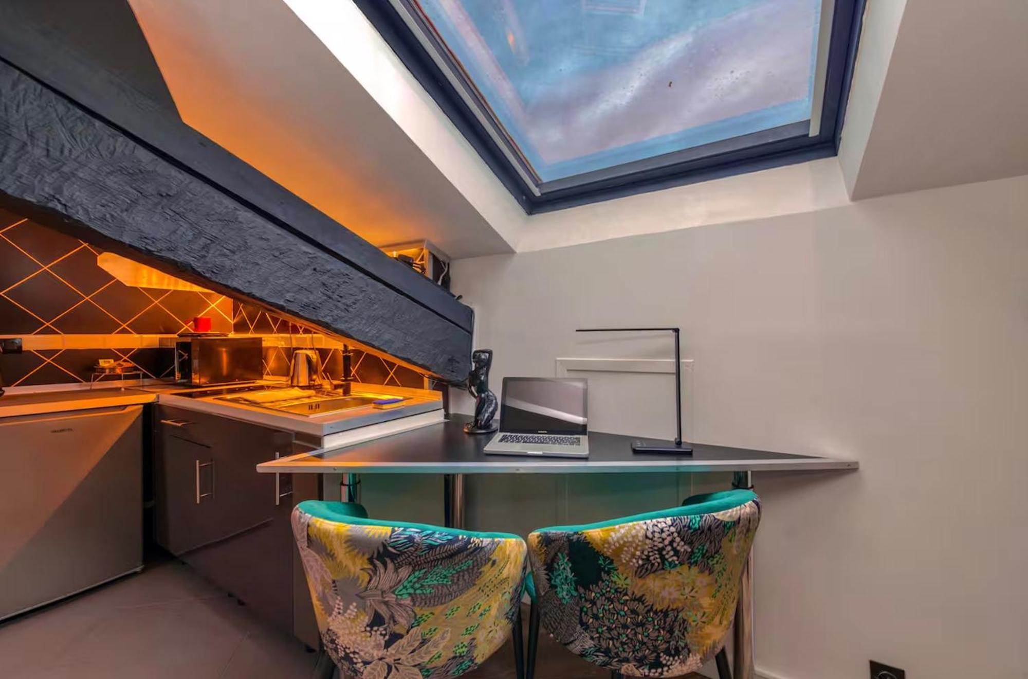 Luxe Appart'Hotel Le Roitelet - Tullins Hypercentre - Parking Gratuit Apartment Tullins
